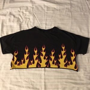 ❣️ ‘S’ Fashion Nova Crop Top ❣️